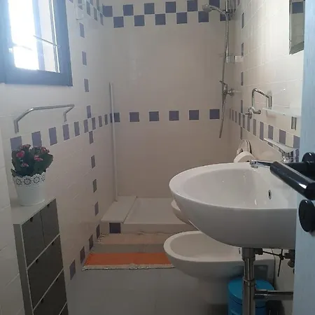 Holis San Cesario di Lecce