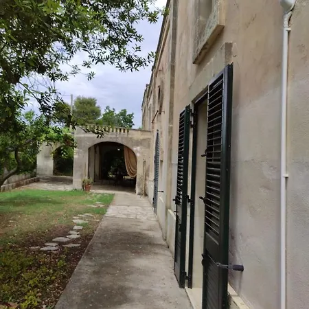 Holis * San Cesario di Lecce